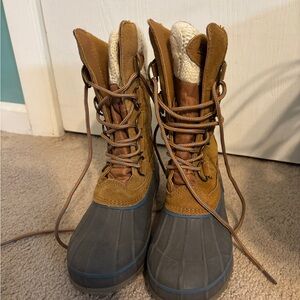 Khombu Cozy Brown Winter Boots size 6 LIKE NEW